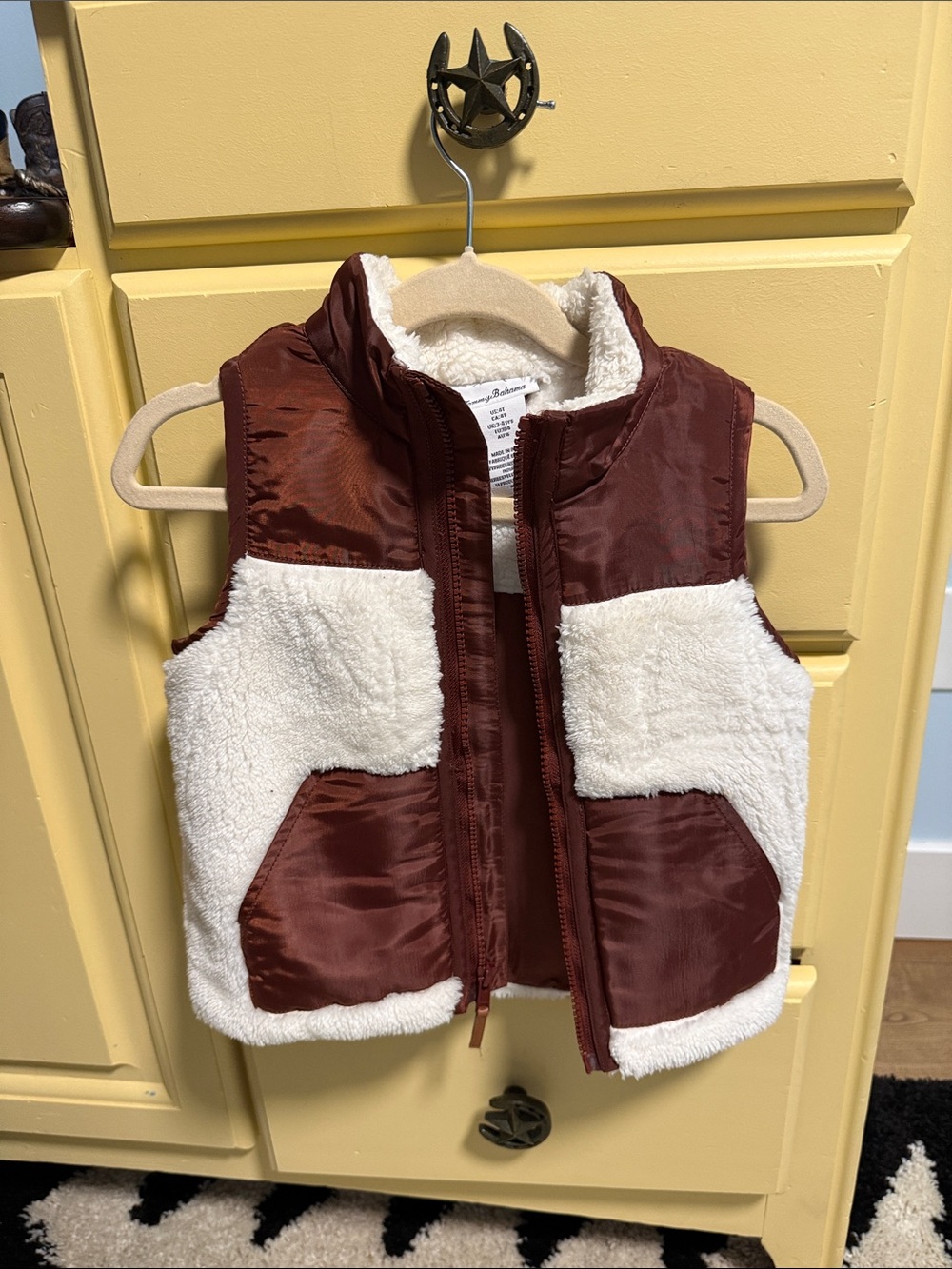 Tommy Bahama Kids Maroon and Cream Sherpa Vest